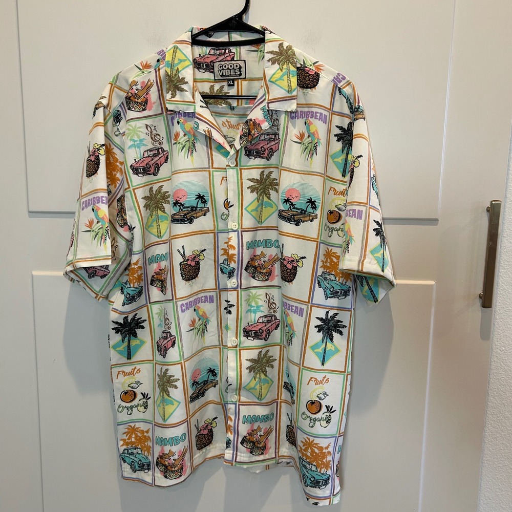 GOOD VIBES by Drill Clothing Co Hawaiian Shirt‎ XL Tropical Car Parrot Mambo